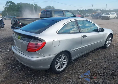 2002 Mercedes-Benz C 230 from USA, damaged, VIN WDBRN47J12A274382